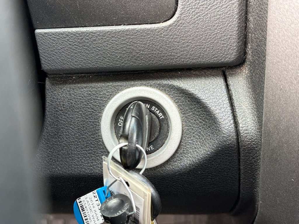 Used 2014 RAM 1500 Express AWD/4WD image 29