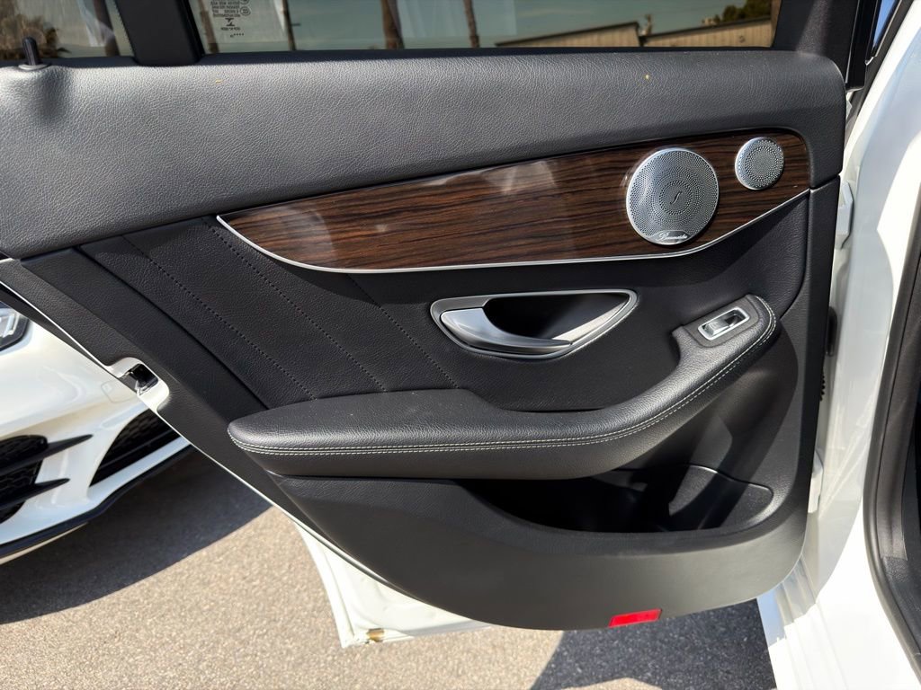 Used 2020 Mercedes-Benz C 300 Sedan image 43