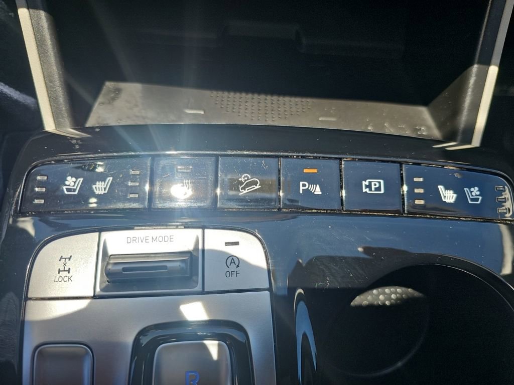 Certified 2023 Hyundai Tucson Limited AWD/4WD image 22