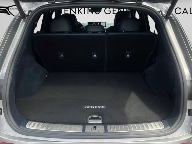 Certified 2022 Genesis GV70 3.5T Sport w/ Sport Prestige Package AWD/4WD image 9