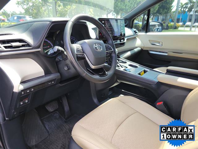 Used 2023 Toyota Sienna Limited FWD image 14