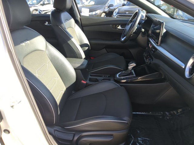 Used 2023 Kia Forte GT-Line w/ GT-Line Premium Package image 21