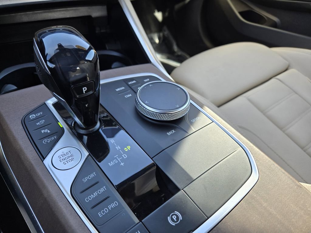 Used 2021 BMW 330i xDrive 330i xDrive w/ Premium Package image 19