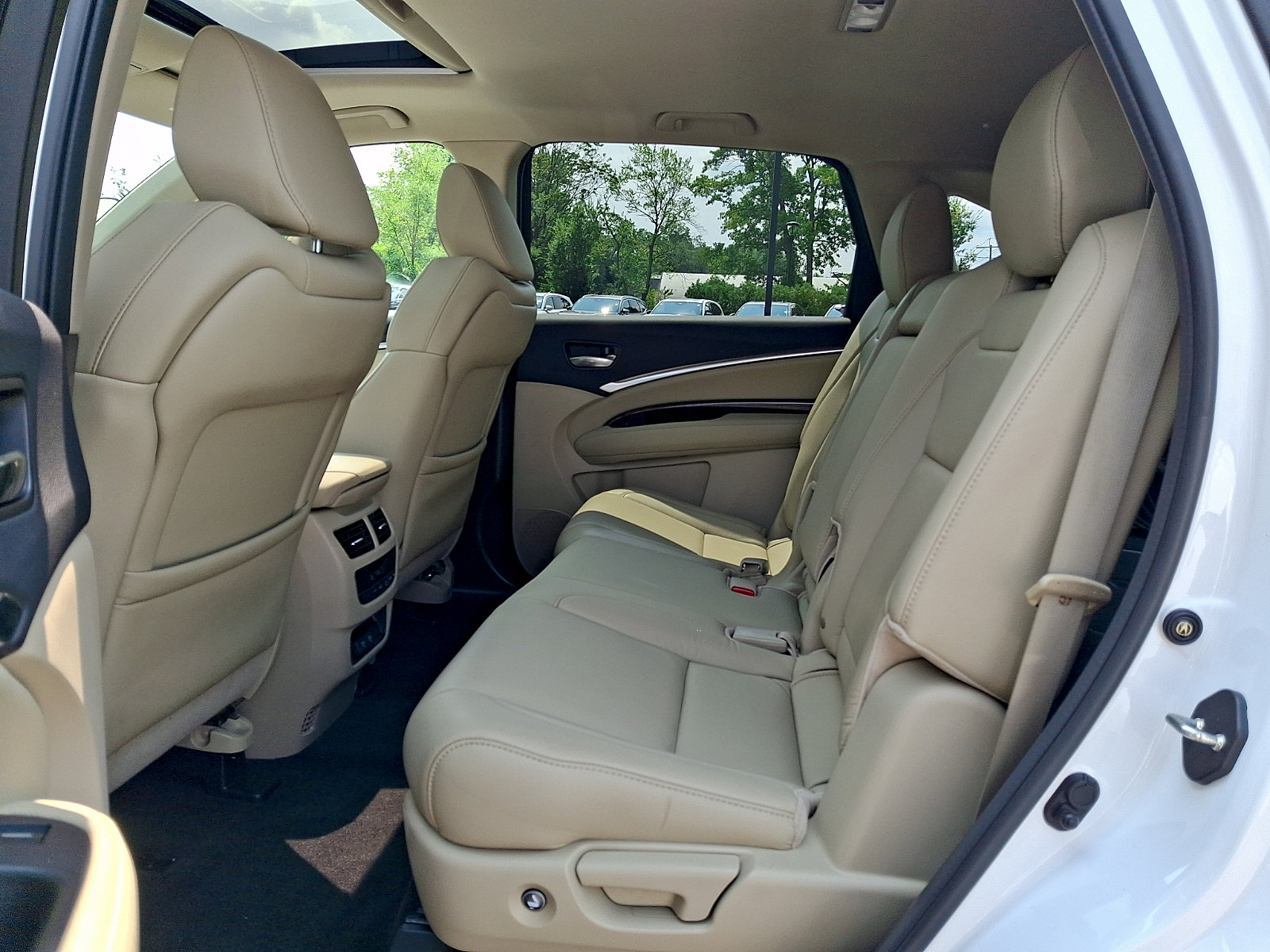 Certified 2018 Acura MDX SH-AWD image 10