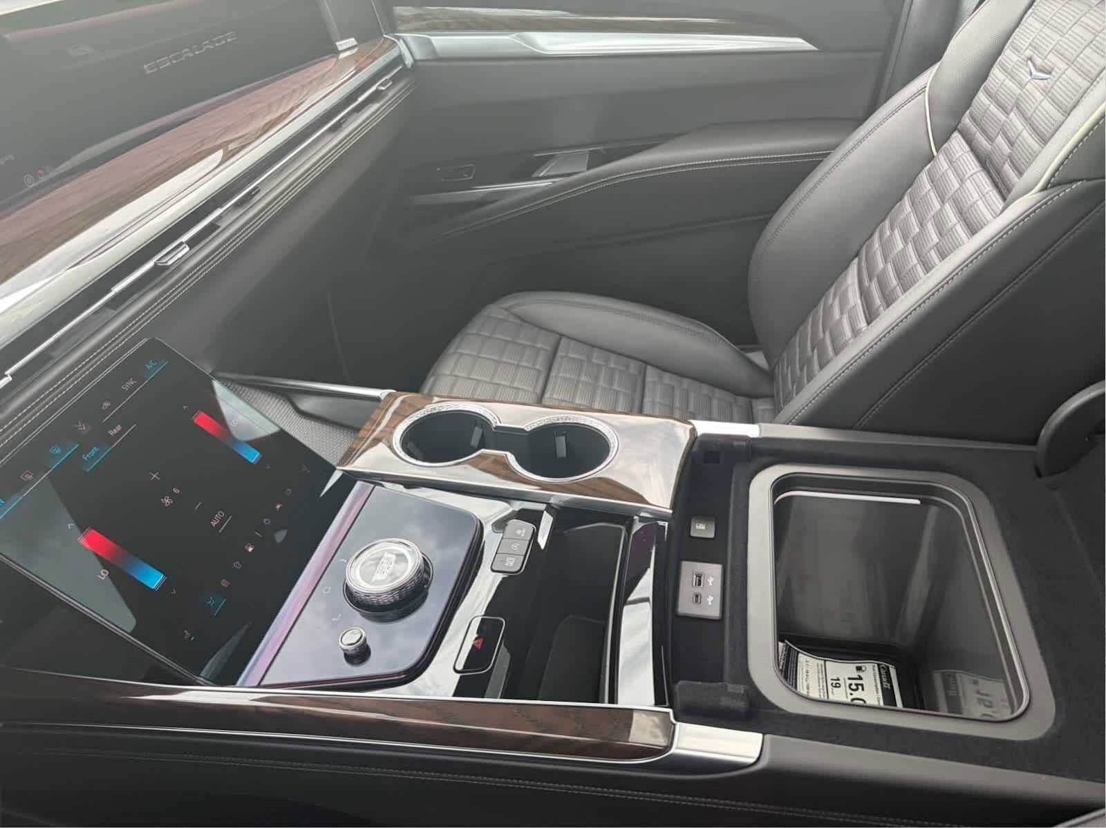 Used 2026 Cadillac Escalade Platinum Sport w/ LPO, ONYX Package AWD/4WD image 21