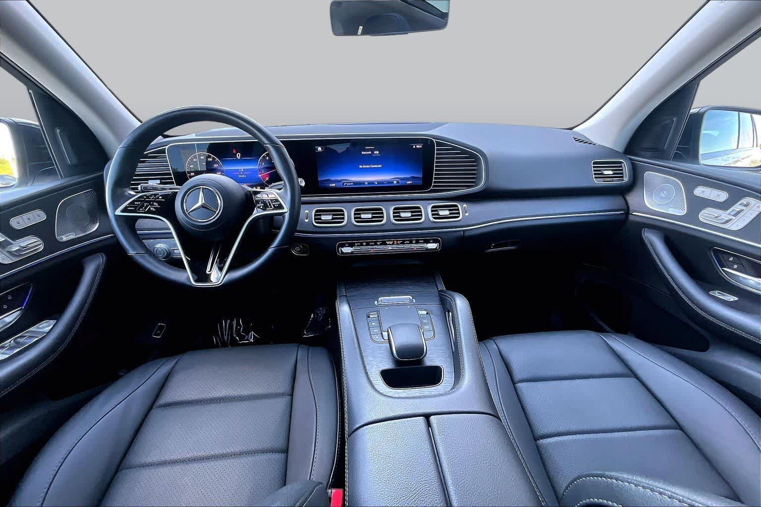 Used 2024 Mercedes-Benz GLE 350 4MATIC w/ AMG Line Exterior image 14