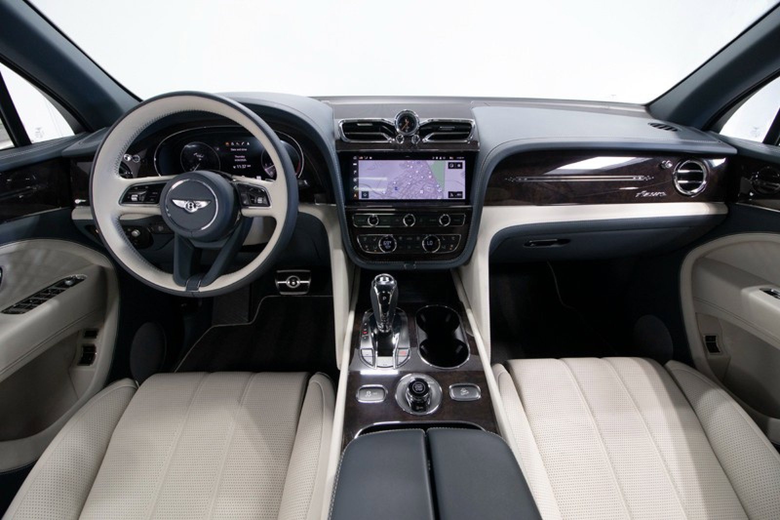 Used 2023 Bentley Bentayga Extended Wheelbase image 25