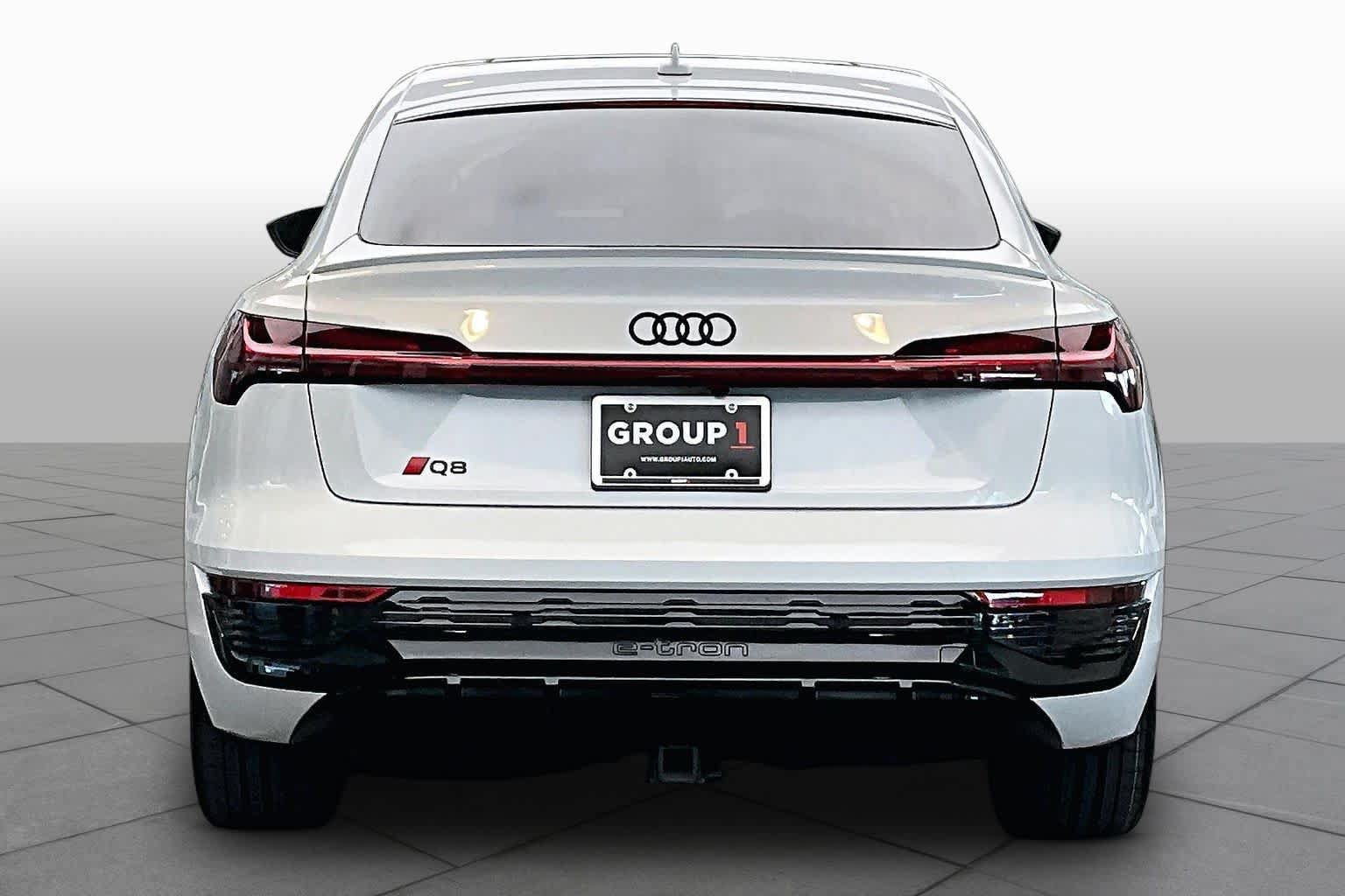 Used 2024 Audi Q8 e-tron Prestige AWD/4WD image 4