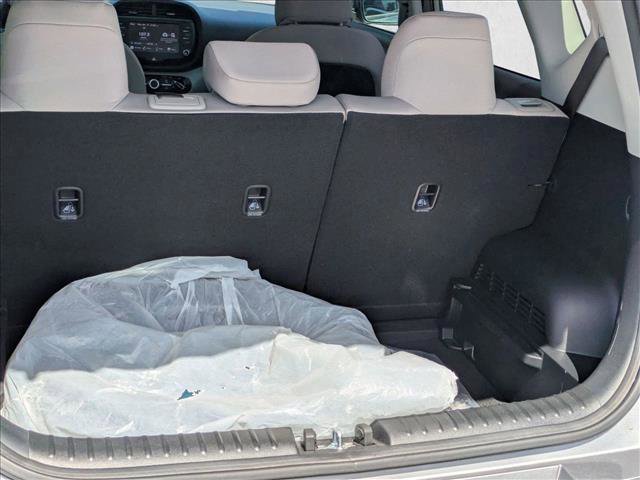 Used 2022 Kia Soul LX FWD image 6