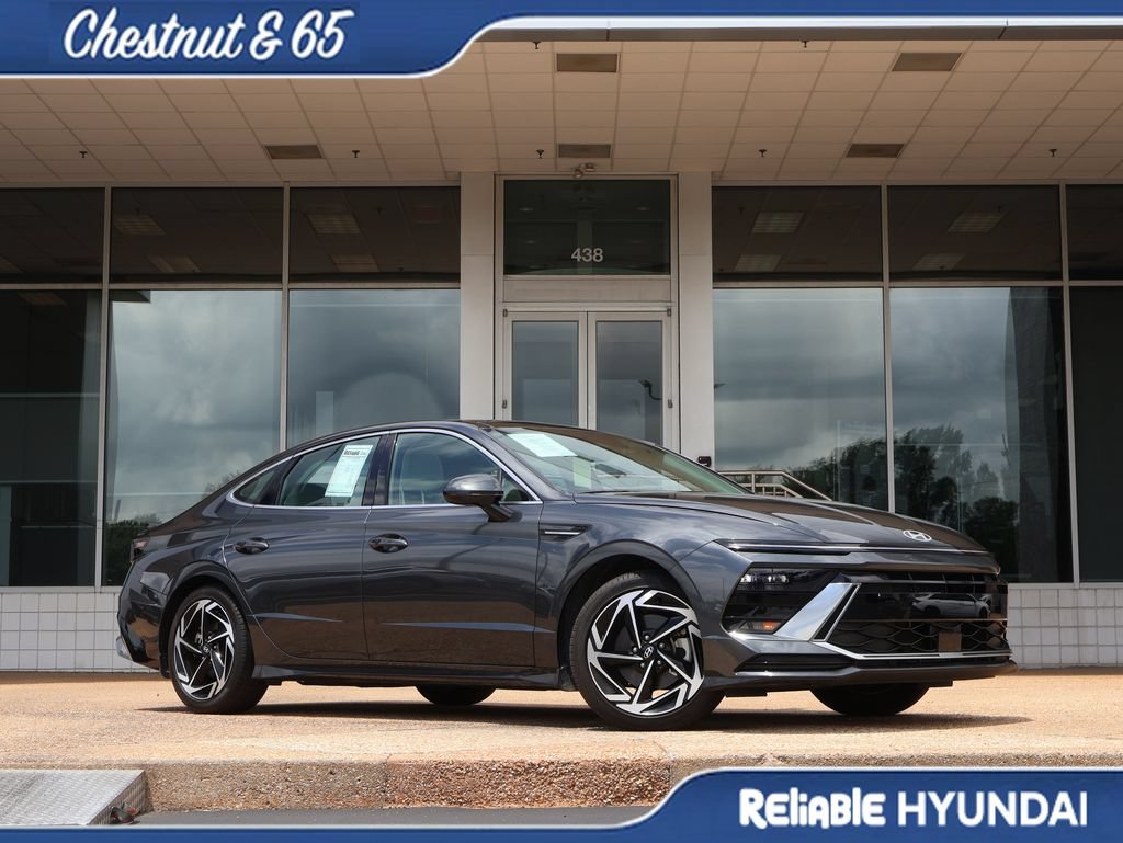 Certified 2024 Hyundai Sonata SEL w/ Convenience Package FWD image 2
