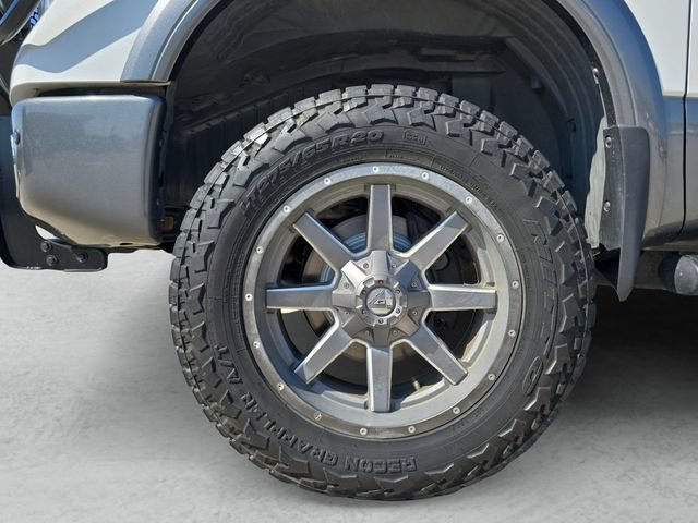 Used 2017 Nissan Titan PRO-4X w/ Pro-4x Convenience Package AWD/4WD image 23