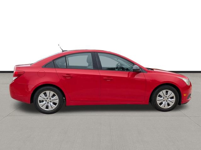 Used 2014 Chevrolet Cruze LS FWD image 4