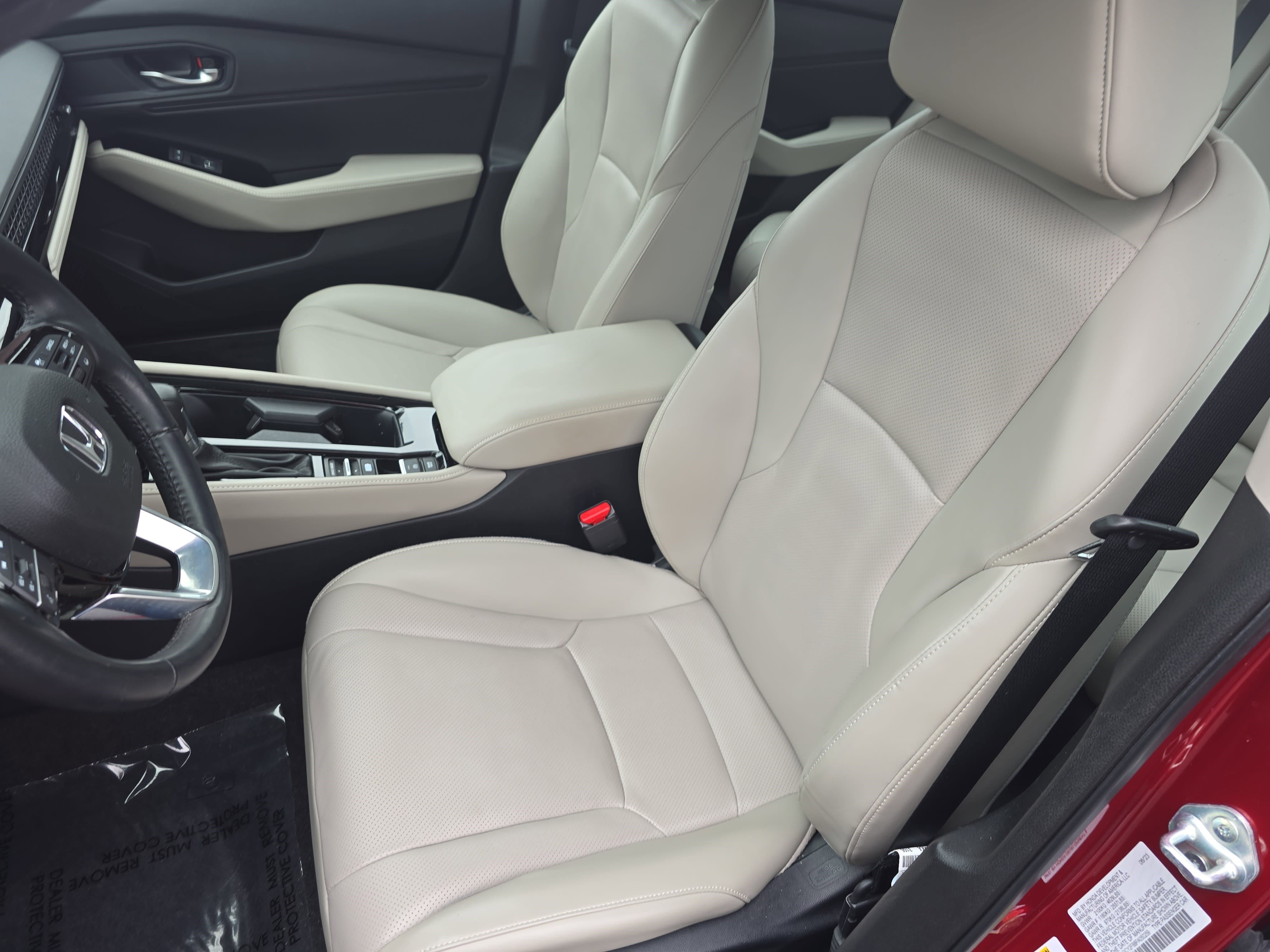 Used 2023 Honda Accord Touring image 15