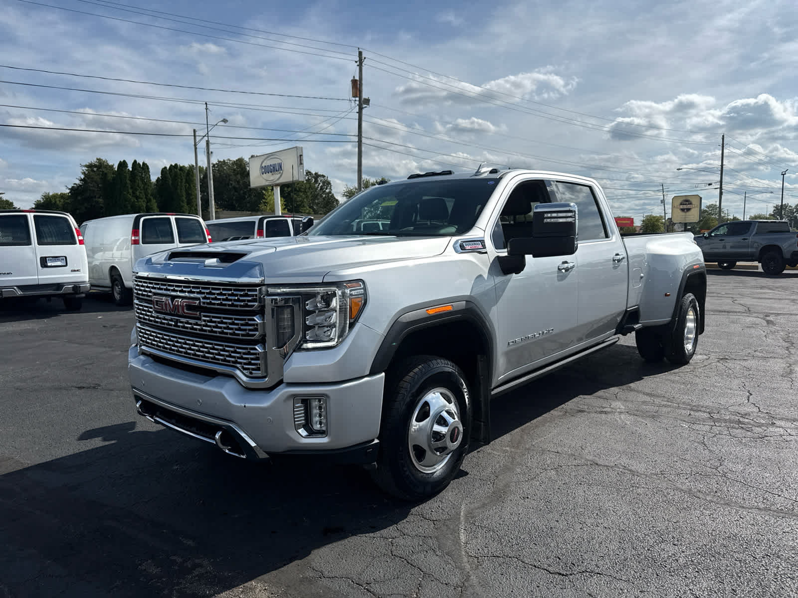 Certified 2022 GMC Sierra 3500 Denali w/ Technology Package