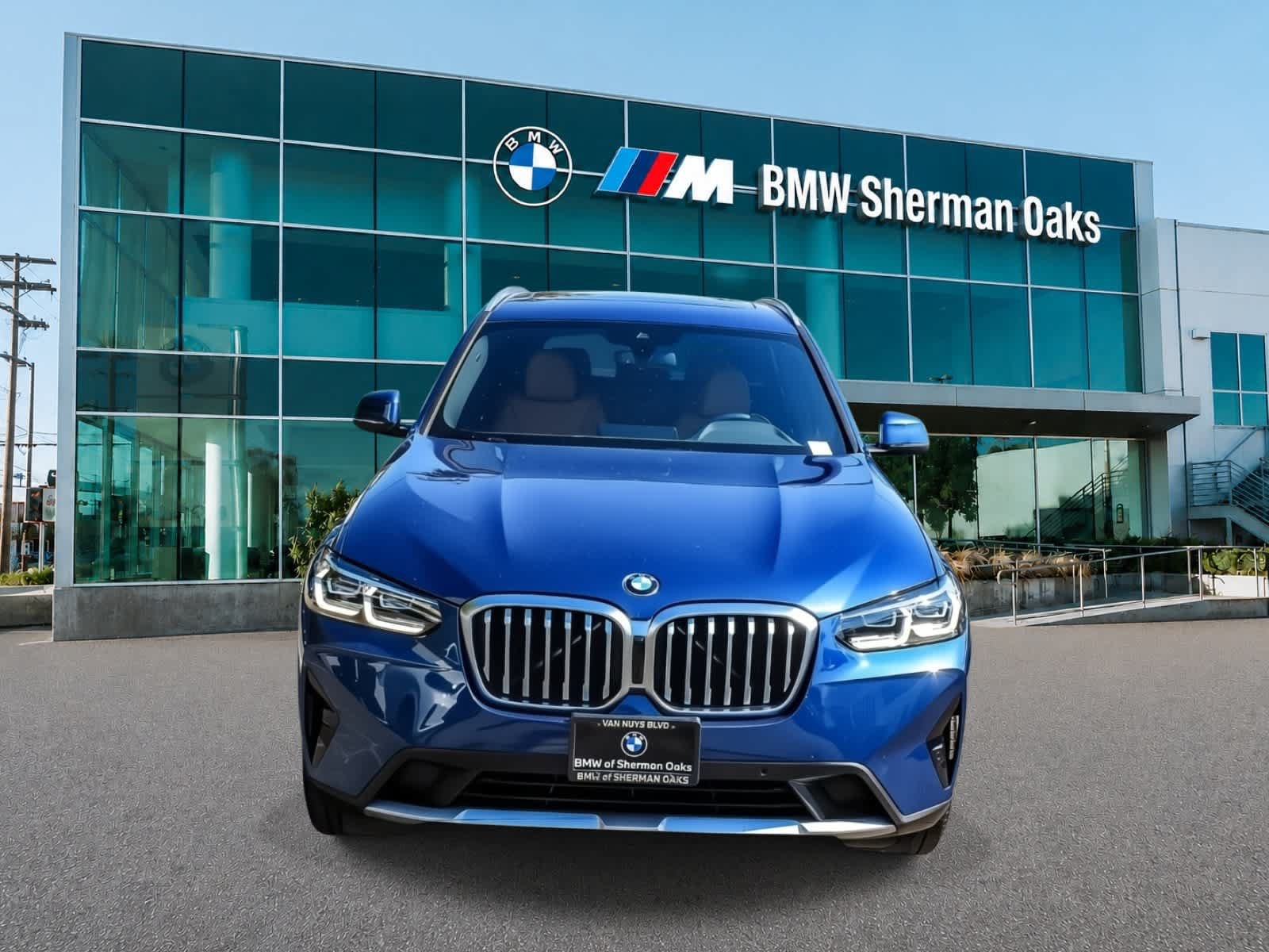 Used 2024 BMW X3 sDrive30i w/ Convenience Package RWD image 2