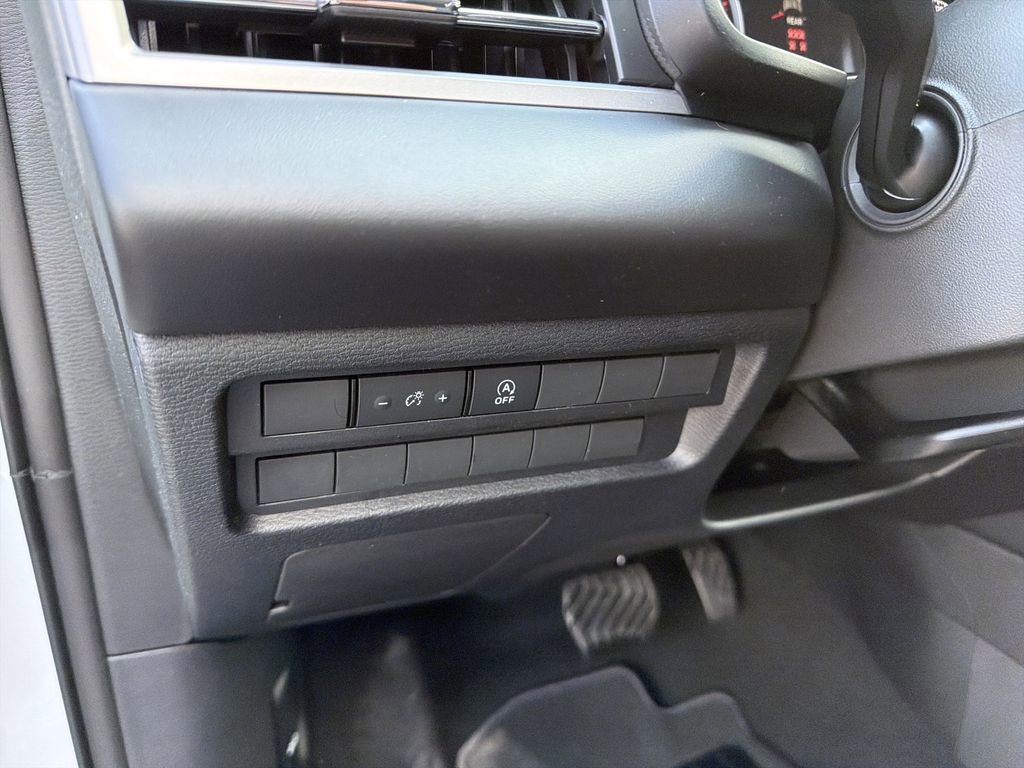 New 2026 Mitsubishi Outlander ES AWD/4WD image 17