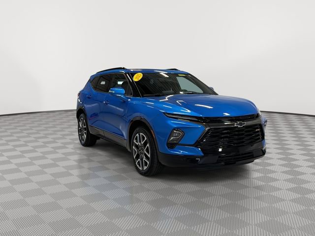 Certified 2025 Chevrolet Blazer RS w/ Enhanced Convenience Package image 2