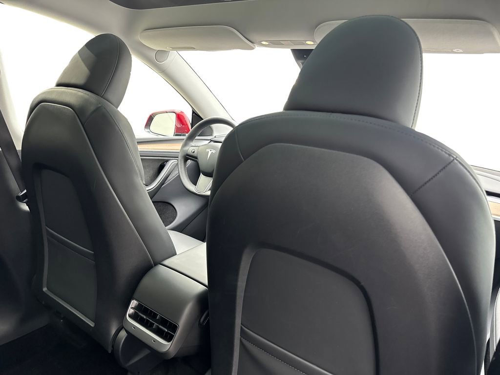 Used 2024 Tesla Model Y Long Range AWD/4WD image 40