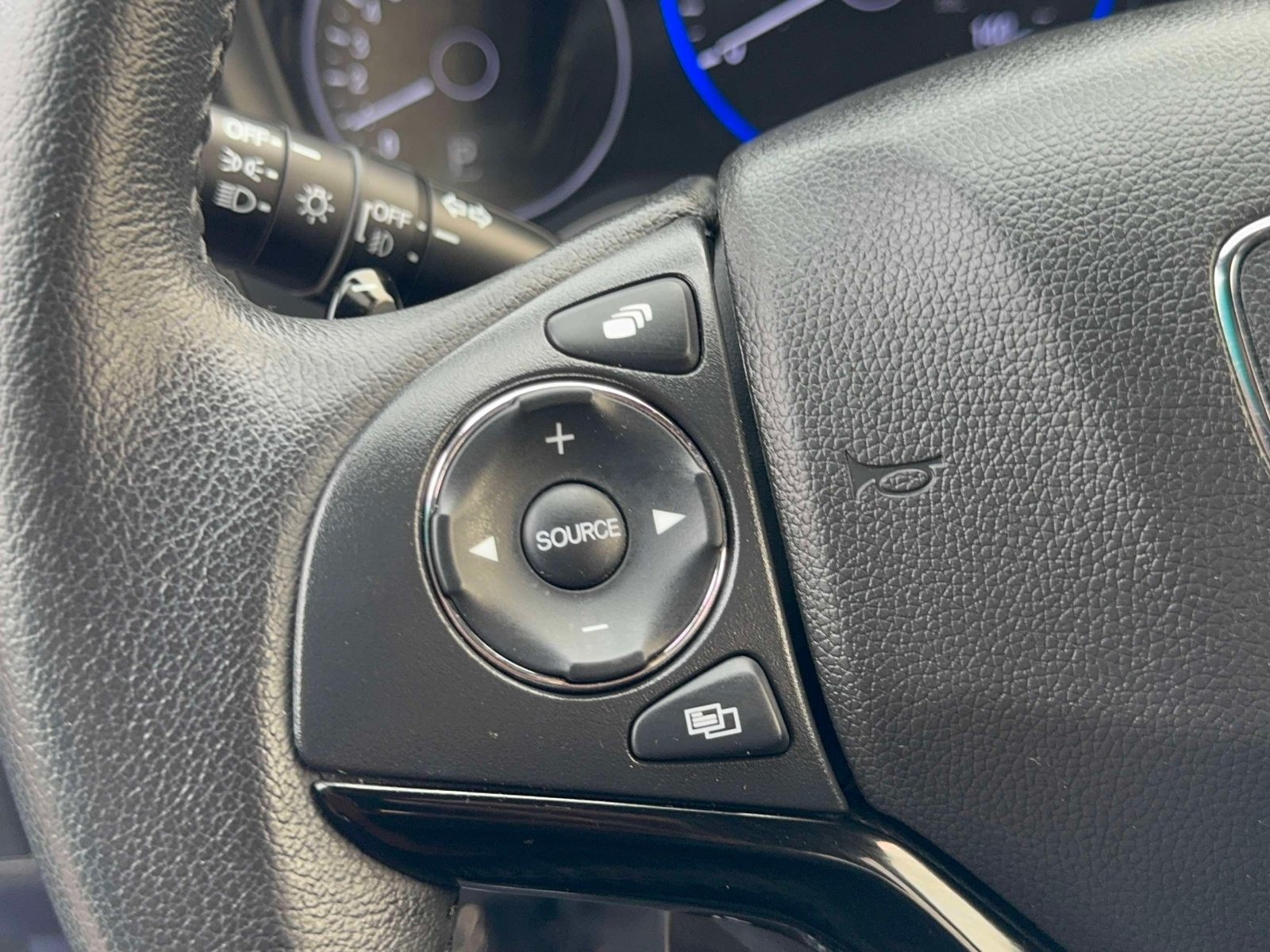 Used 2022 Honda HR-V Sport image 18