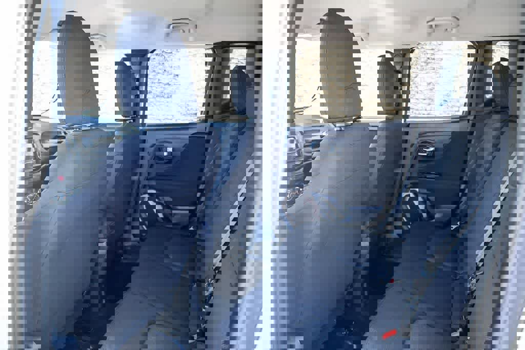 Used 2016 Jeep Renegade Sport w/ Power & Air Group image 18