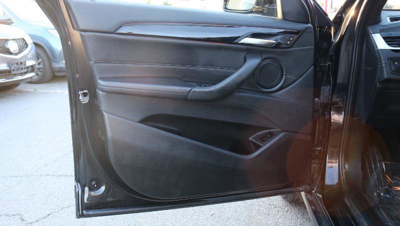 Used 2018 BMW X2 sDrive28i w/ Convenience Package image 9