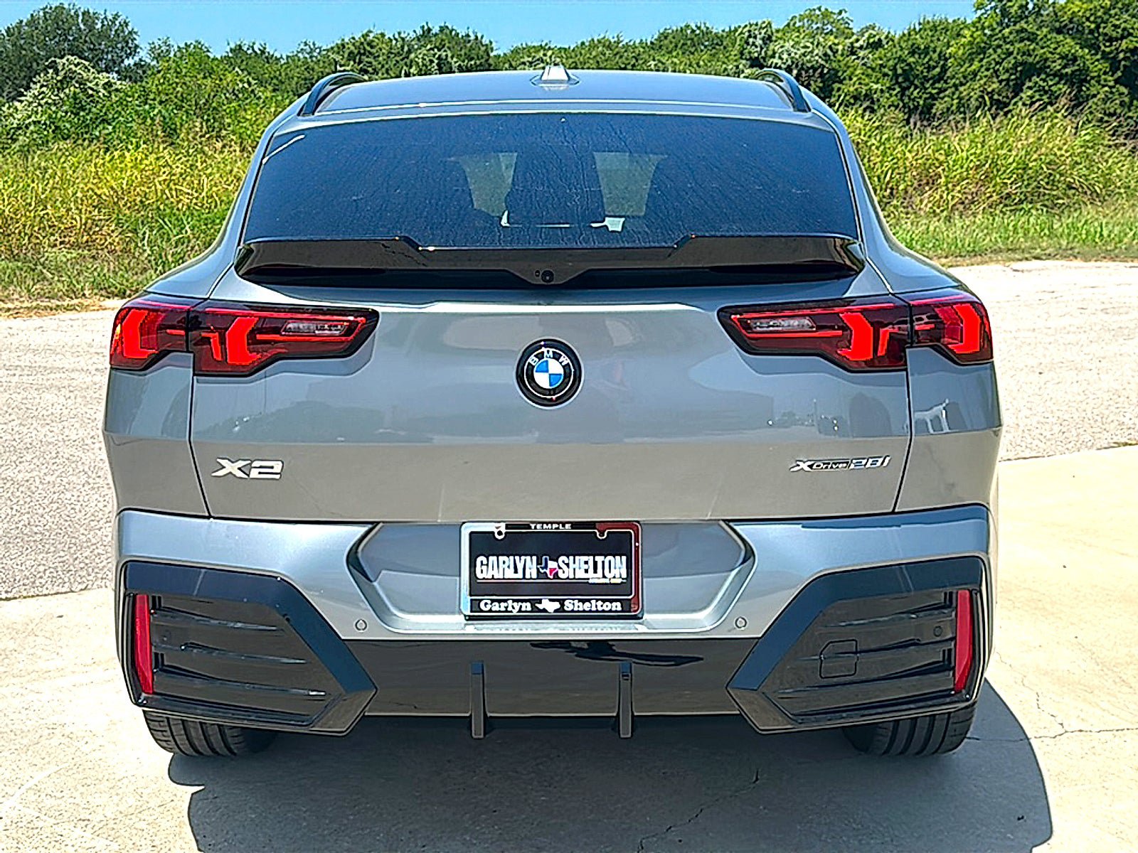New 2026 BMW X2 xDrive28i w/ Technology Package AWD/4WD image 7