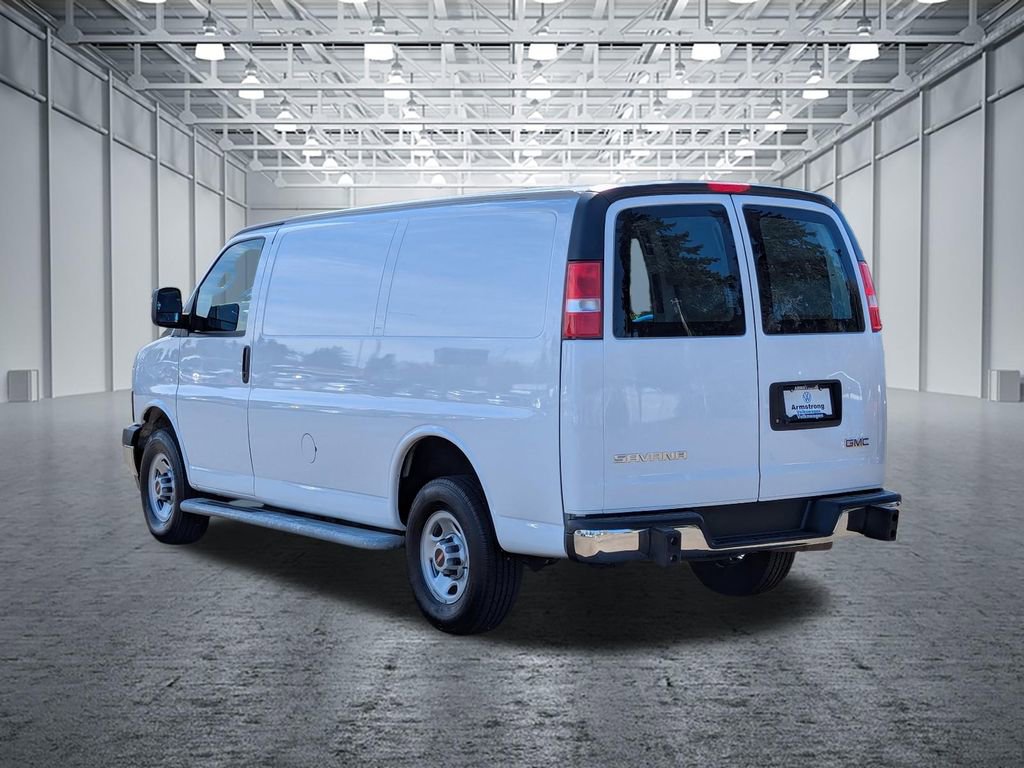 Used 2024 GMC Savana 2500 w/ Driver Convenience Package image 3