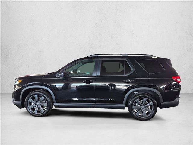 Used 2025 Honda Pilot Sport image 9