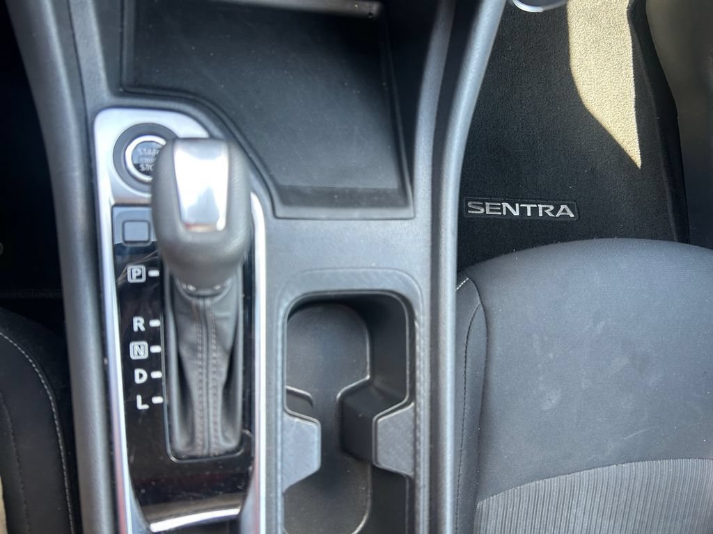 Used 2025 Nissan Sentra SV FWD image 23