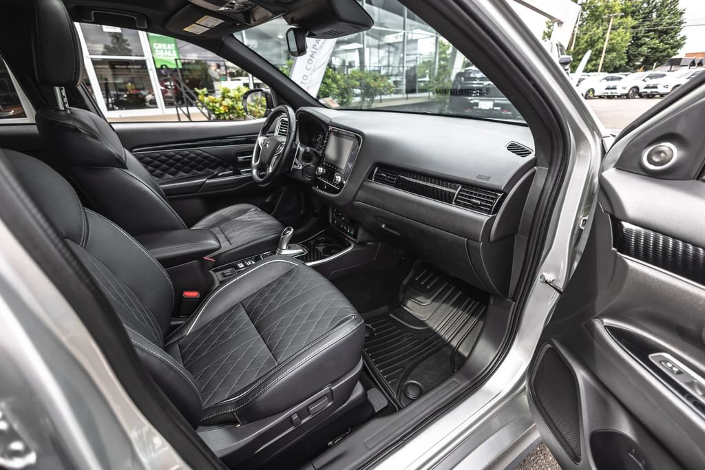Used 2022 Mitsubishi Outlander GT AWD/4WD image 25