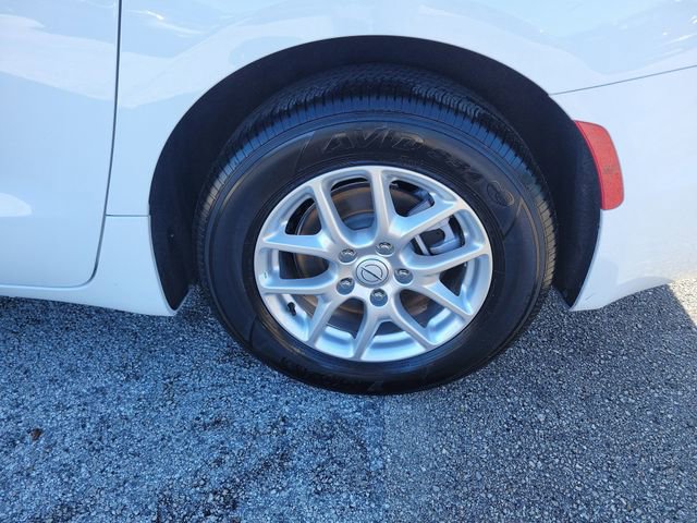 Used 2025 Chrysler Pacifica Select image 7