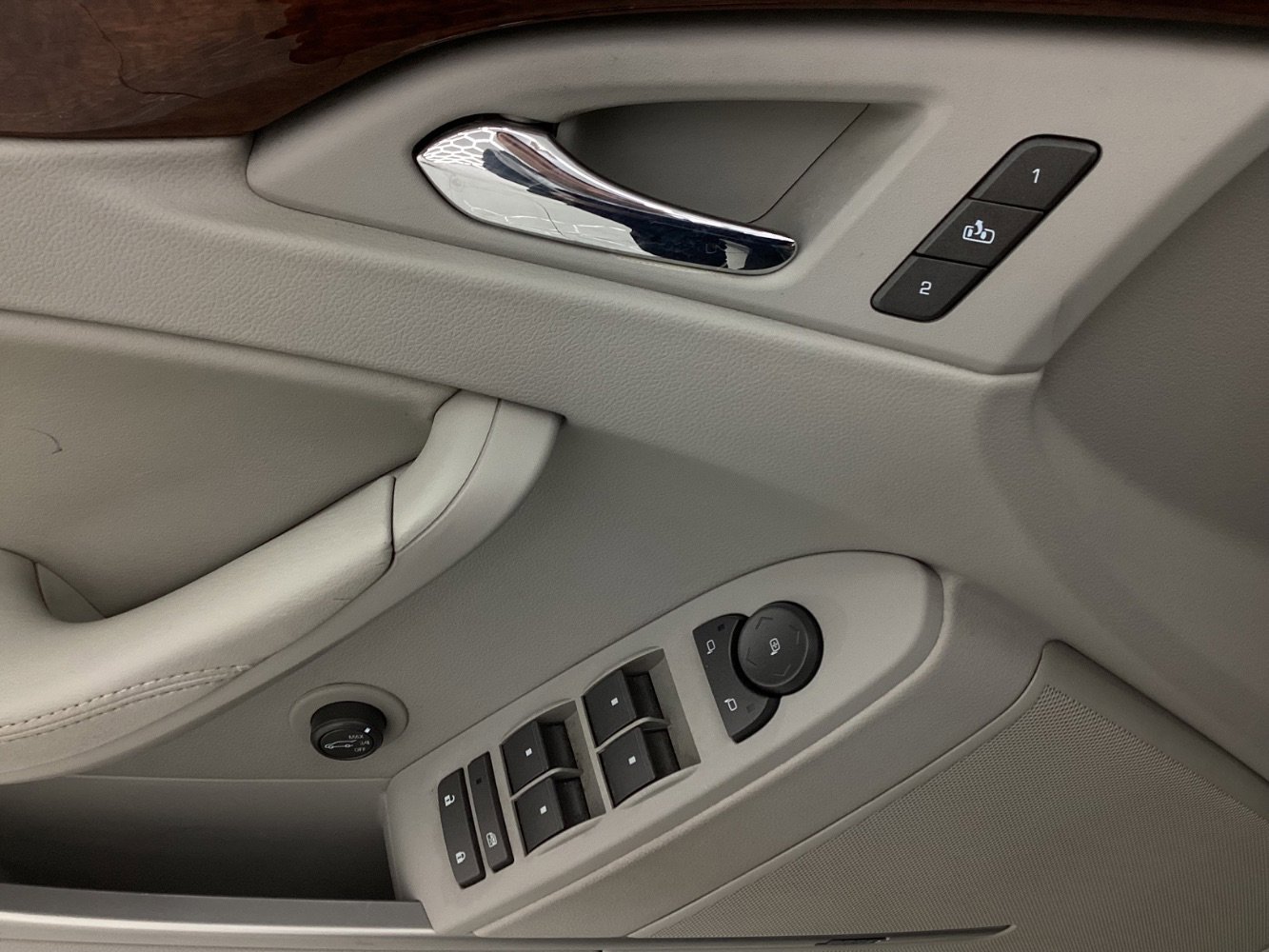 Used 2011 Cadillac CTS Premium image 38