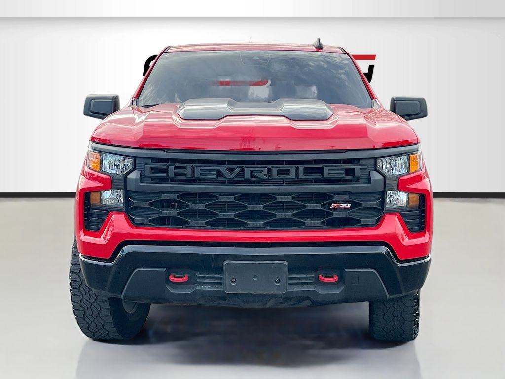 Used 2024 Chevrolet Silverado 1500 Custom Trail Boss w/ LPO, Dark Essentials Package AWD/4WD image 2