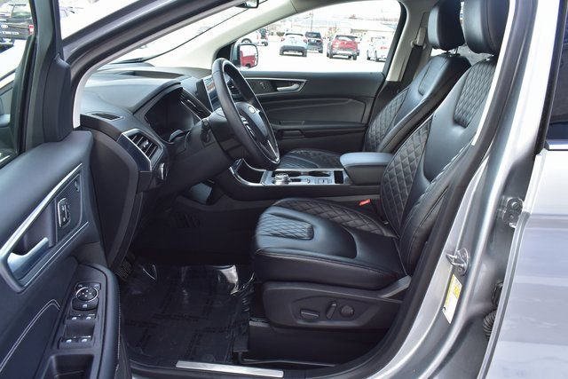 Used 2024 Ford Edge Titanium image 13