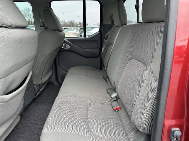 Used 2021 Nissan Frontier SV w/ SV Utility Package image 12