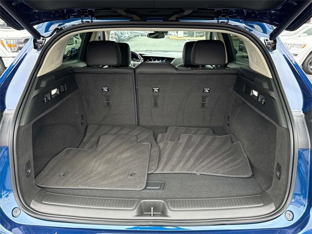 Used 2023 Buick Envision Essence image 10