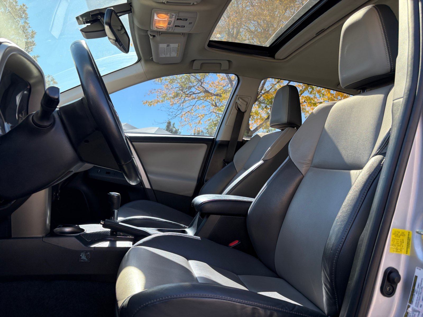 Used 2015 Toyota RAV4 Limited w/ Technology Package AWD/4WD image 12