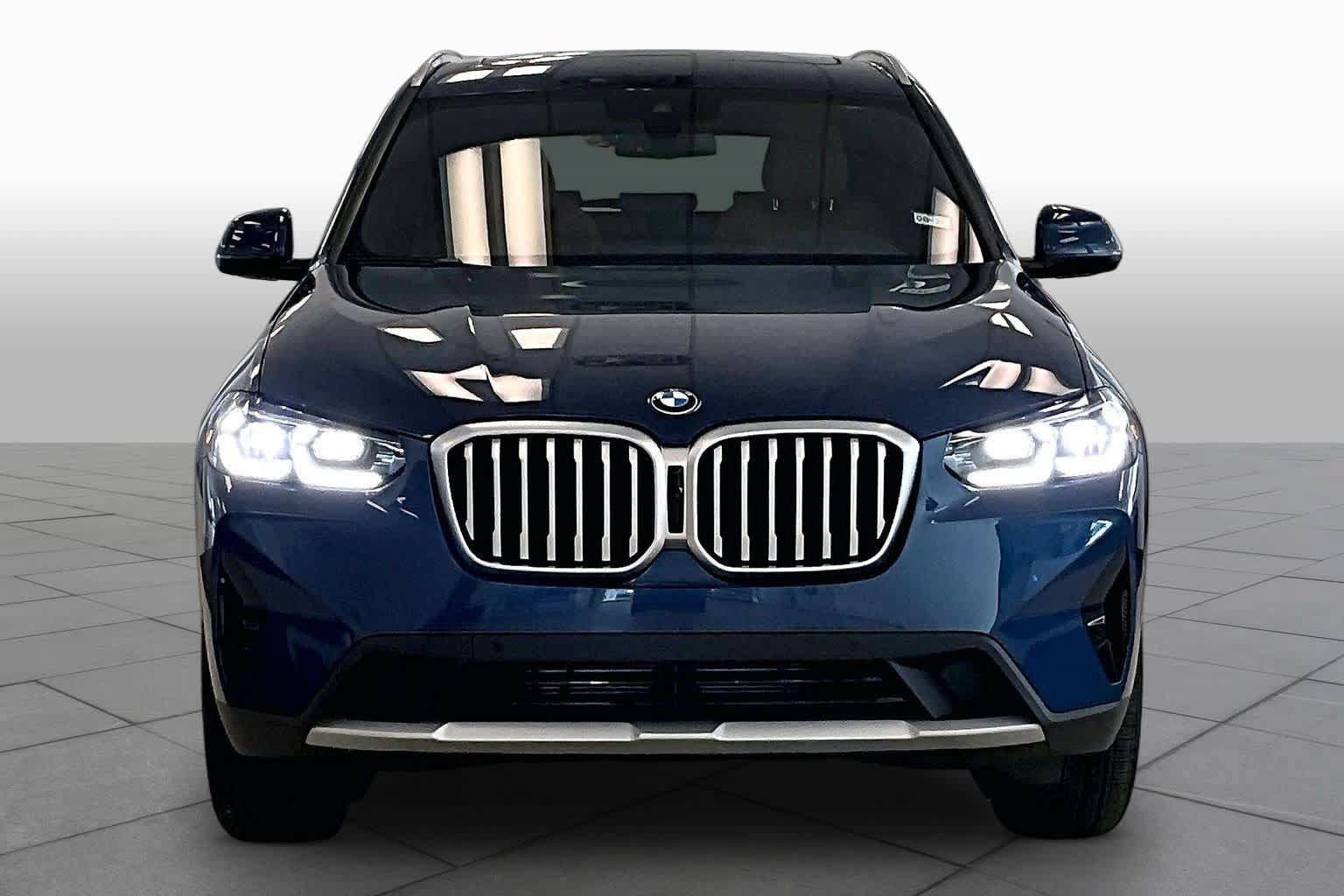 Used 2024 BMW X3 sDrive30i w/ Convenience Package w/ZPA RWD image 3