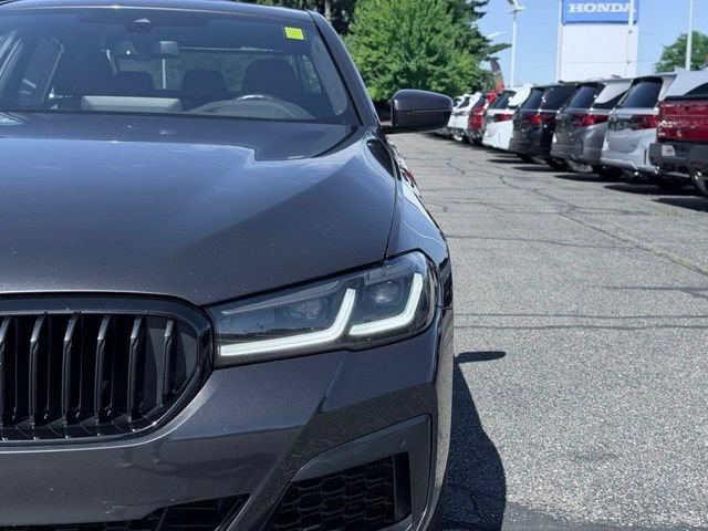 Used 2023 BMW M550i xDrive w/ Executive Package AWD/4WD image 3
