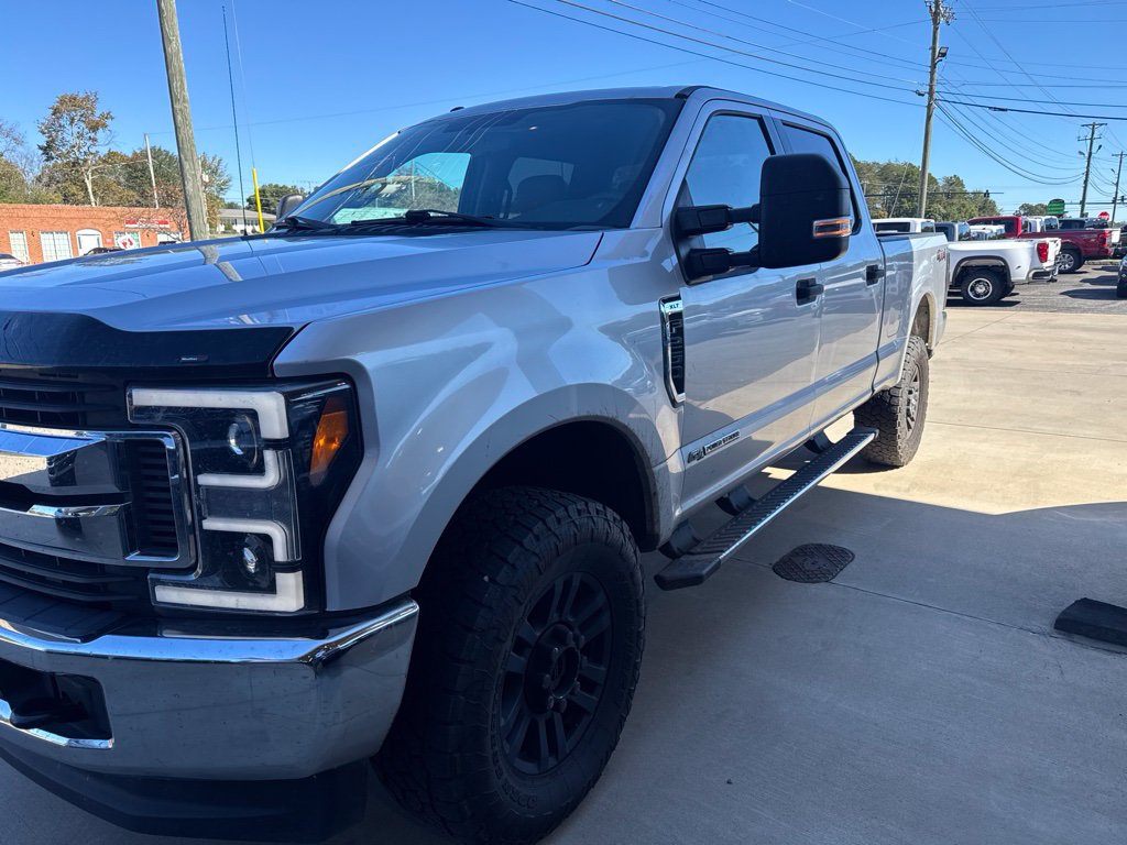 Used 2017 Ford F250 XLT AWD/4WD image 1