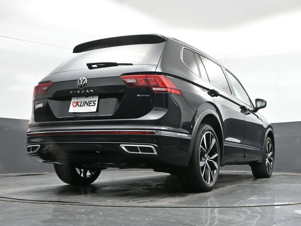 Used 2022 Volkswagen Tiguan SEL R-Line AWD/4WD image 39
