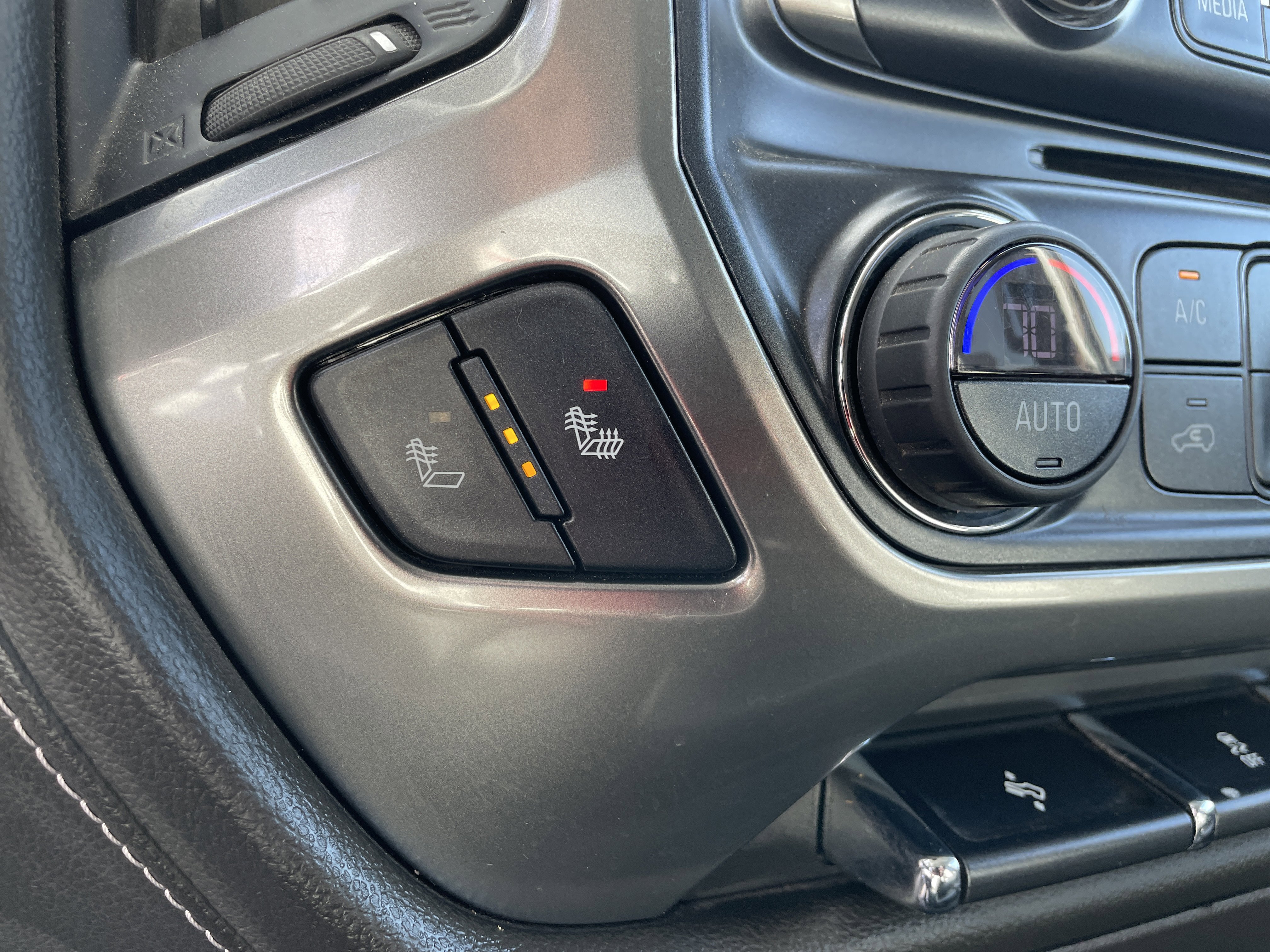 Used 2018 Chevrolet Silverado 1500 LTZ w/ Sport Package image 30