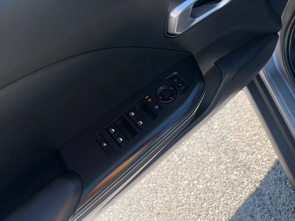 Used 2026 Kia K4 FWD image 12