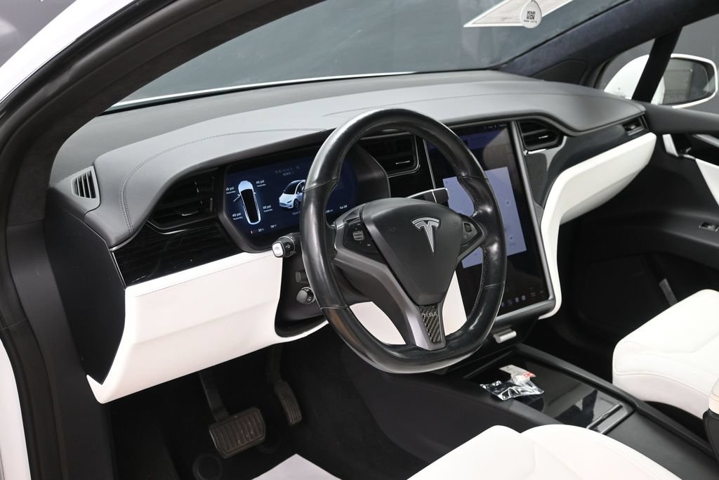 Used 2019 Tesla Model X 100D AWD/4WD image 11