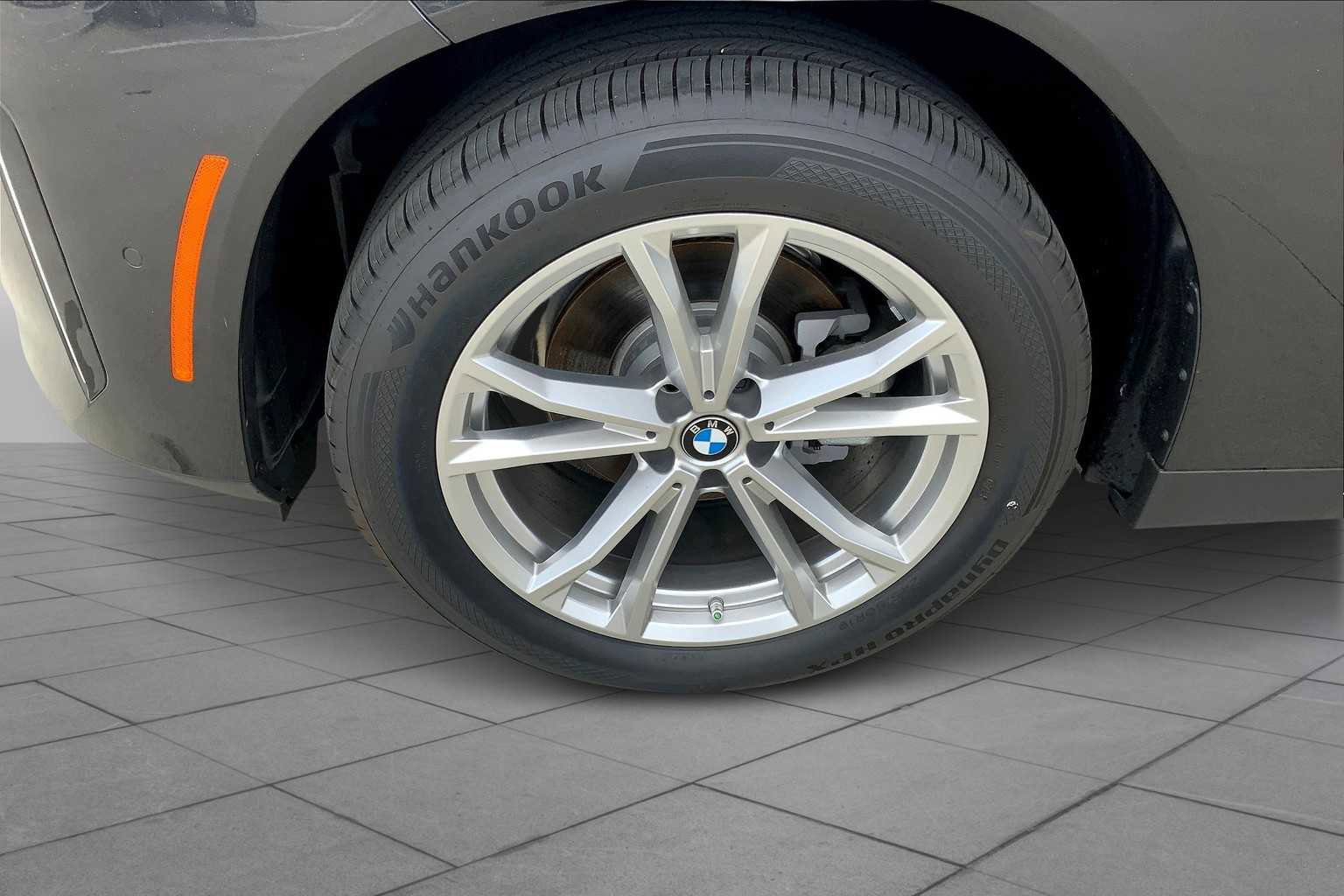 New 2025 BMW X3 xDrive30i w/ Premium Package image 11