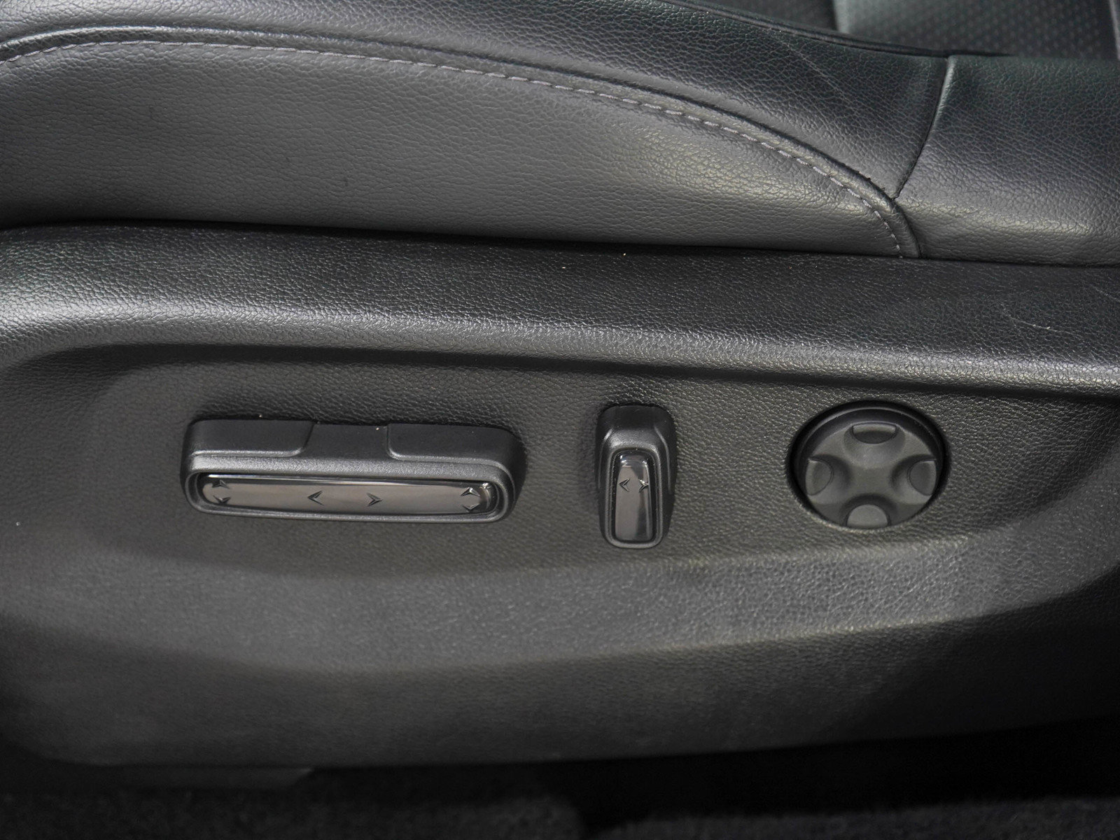Used 2021 Honda CR-V Touring image 24