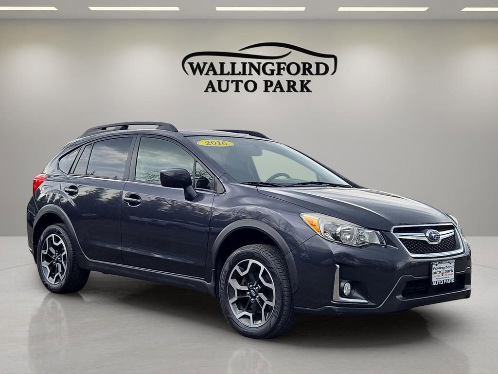 Used 2016 Subaru Crosstrek 2.0i Premium image 3