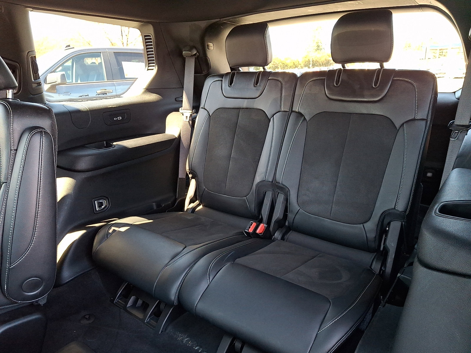 Used 2021 Jeep Grand Cherokee L Laredo AWD/4WD image 11
