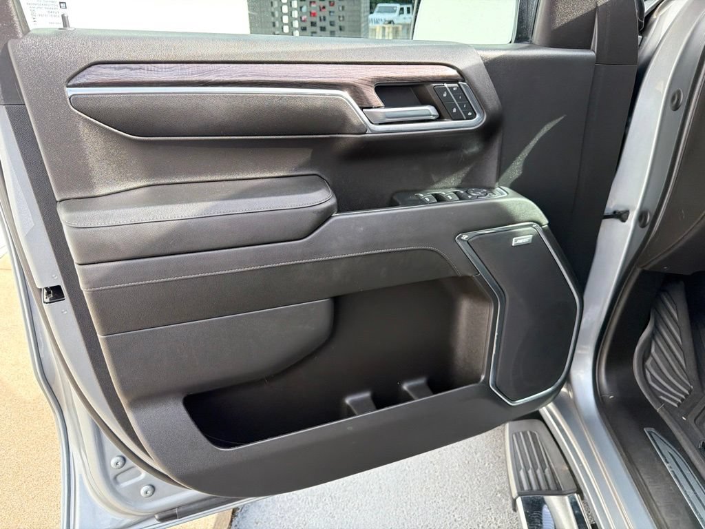 Used 2023 Chevrolet Silverado 1500 LTZ AWD/4WD image 58