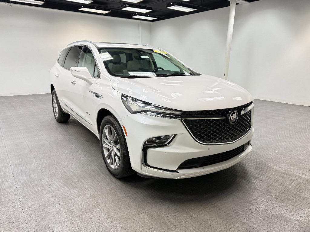 Used 2024 Buick Enclave Avenir w/ Avenir Technology Package AWD/4WD image 9